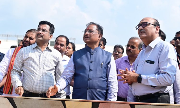 मुख्यमंत्री श्री साय ने प्रधानमंत्री श्री मोदी के प्रवास की तैयारियों का लिया व्यापक जायज़ा: सभी तैयारियाँ निर्धारित समय-सीमा के भीतर पूर्ण करने अधिकारियों को दिए निर्देश