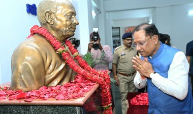 राष्ट्रीय एकता दिवस पर मुख्यमंत्री ने सरदार पटेल की प्रतिमा पर किया माल्यार्पण