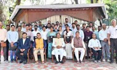*मुख्यमंत्री ने नव चयनित खनि निरीक्षकों को प्रदान किया नियुक्ति पत्र, ईमानदारी और निष्ठा से कार्य करने का दिया संदेश*