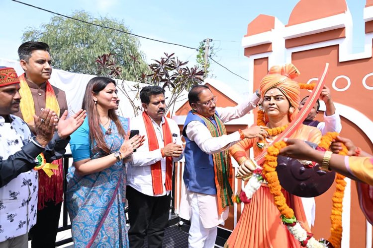 *संत महात्माओं की पुण्य धरा और प्रभु श्रीराम के ननिहाल को विकसित और समृद्ध बनाने संकल्पित है हमारी सरकार : मुख्यमंत्री श्री विष्णु देव साय*