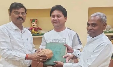 बलौदा बाजार में मिली 326 साल पुरानी पांडुलिपियां : कबीर आश्रम दामाखेड़ा में हुआ डिजिटल संरक्षण, कलेक्टर ने की जनभागीदारी की अपील