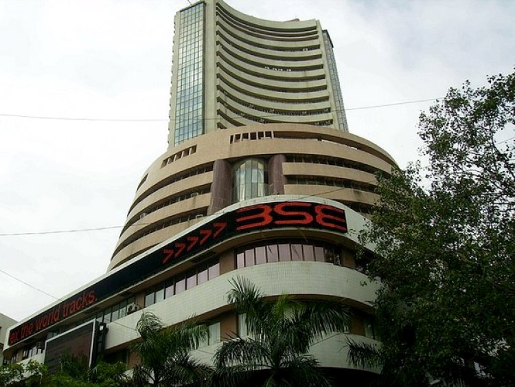 शेयर बाजार में गिरावट, सेंसेक्स 852 अंक टूटकर 77,664 पर बंद