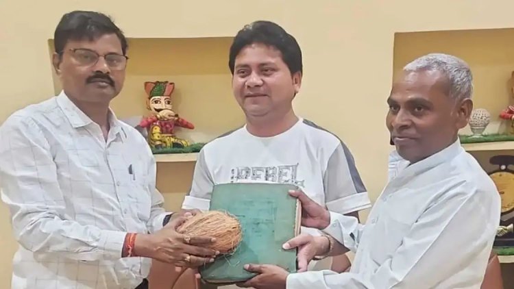 बलौदा बाजार में मिली 326 साल पुरानी पांडुलिपियां : कबीर आश्रम दामाखेड़ा में हुआ डिजिटल संरक्षण, कलेक्टर ने की जनभागीदारी की अपील